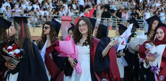 Anadolu Üniversitesinde mezuniyet töreni düzenlendi