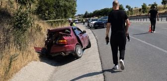 Balıkesir'de süt tankerinin çarptığı otomobilin sürücüsü öldü, eşi ve çocuğu yaralandı