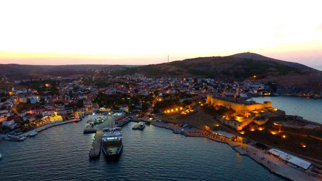bozcaada ya yazin o araclarin gecisleri yasak 19997616 o