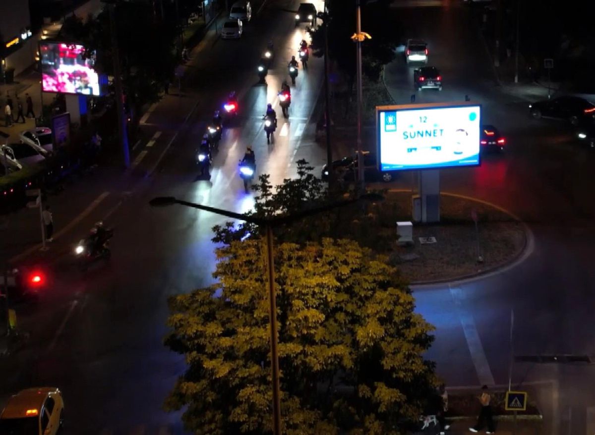 Bursa'nın gözde mahallesinde çok sayıda ekiple 'huzur' denetimi