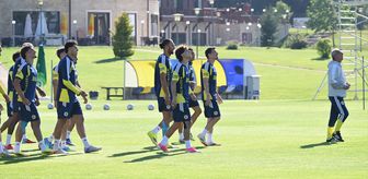 Fenerbahçe, çalışmalarını taraftara açık idmanla sürdürdü