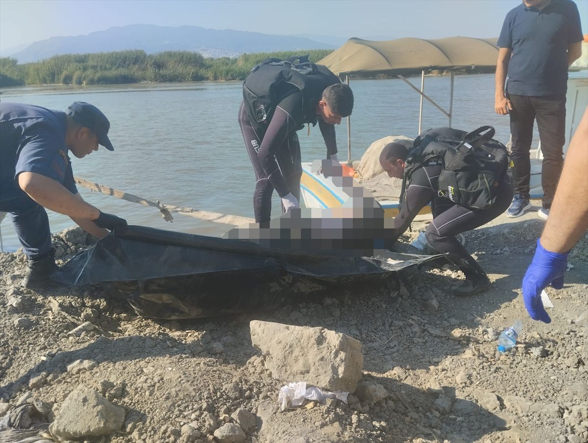Hatay'da denizde erkek cesedi bulundu
