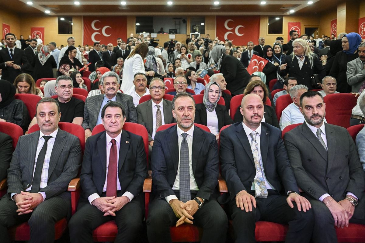 İstanbul'da MHP'nin Kadıköy, Çekmeköy ve Sultanbeyli ilçe kongreleri yapıldı