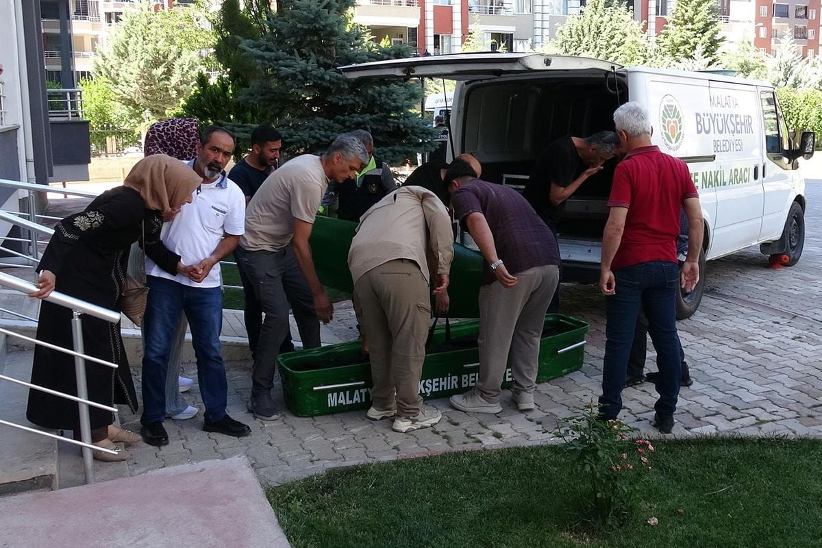 Bir hafta önce taşındığı evde ölü bulundu