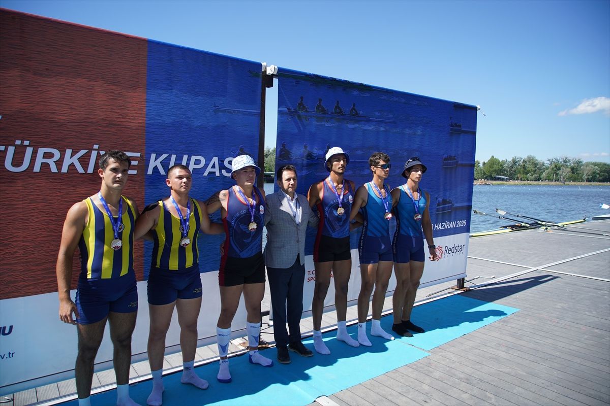 Meriç Nehri'ndeki Gençler Türkiye Kürek Kupası sona erdi