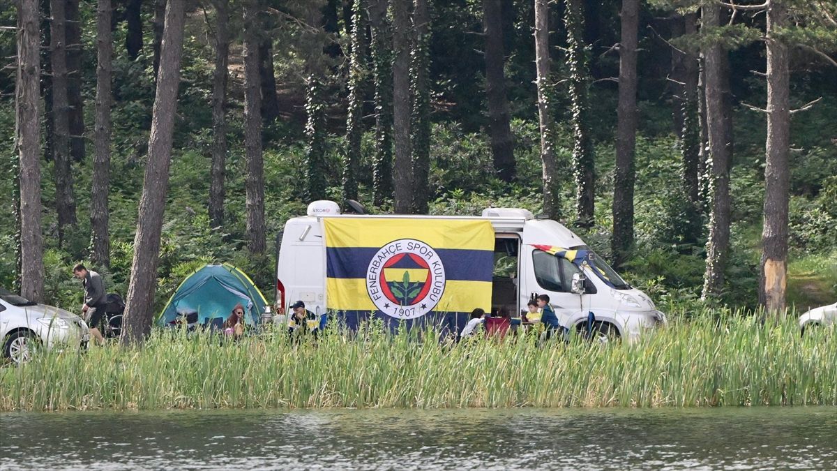 Mesafe ve mekan tanımayan 'Fenerbahçe' aşkıyla 1280 rakımlı yaylada kamp kurdular