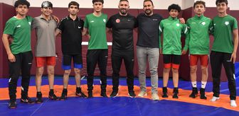 Milli takım kampına davet edilen işitme engelli güreşçilerin hedefi ay yıldızlı forma