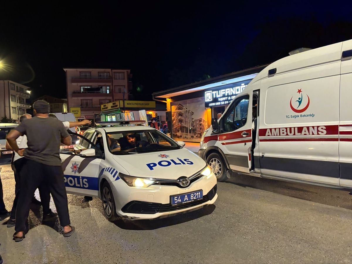 Kaynarca'da motosiklet-otomobil çarpıştı: 1 yaralı