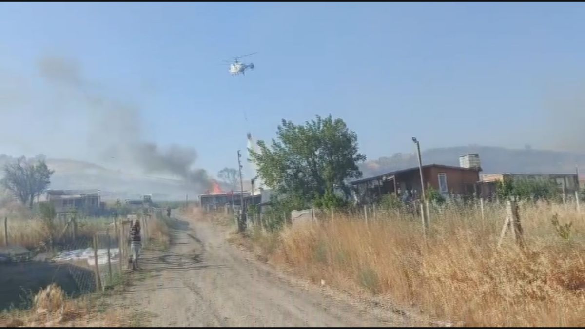 Silivri'de otluk alanda yangın