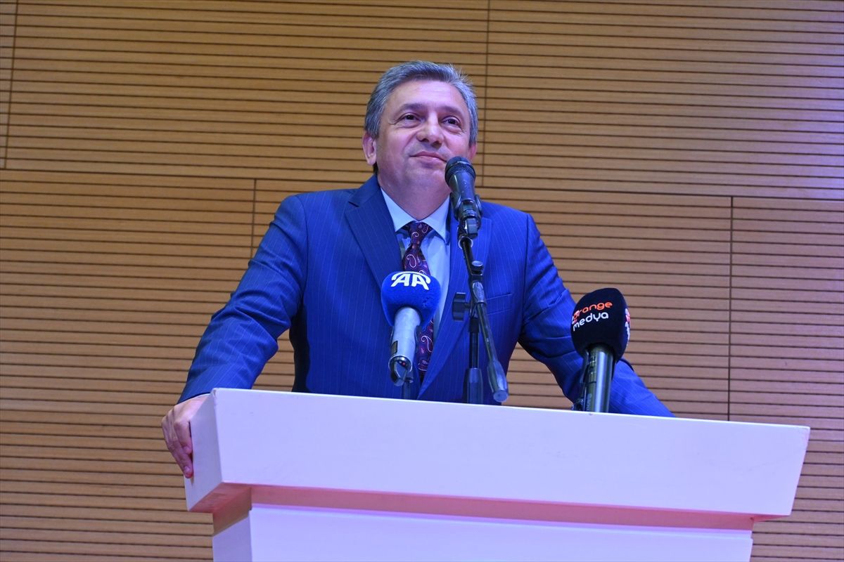 Akdeniz Üniversitesi Tıp Fakültesinde mezuniyet töreni yapıldı