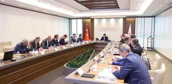 Bakan Kurum'a Pazarlar Belediyesince 'fahri hemşehrilik beratı' verildi