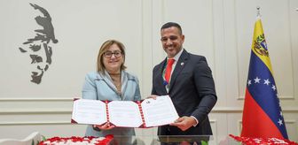Fatma Şahin bir aylık maaşını Venezuela için başlatılan kampanyaya bağışladı