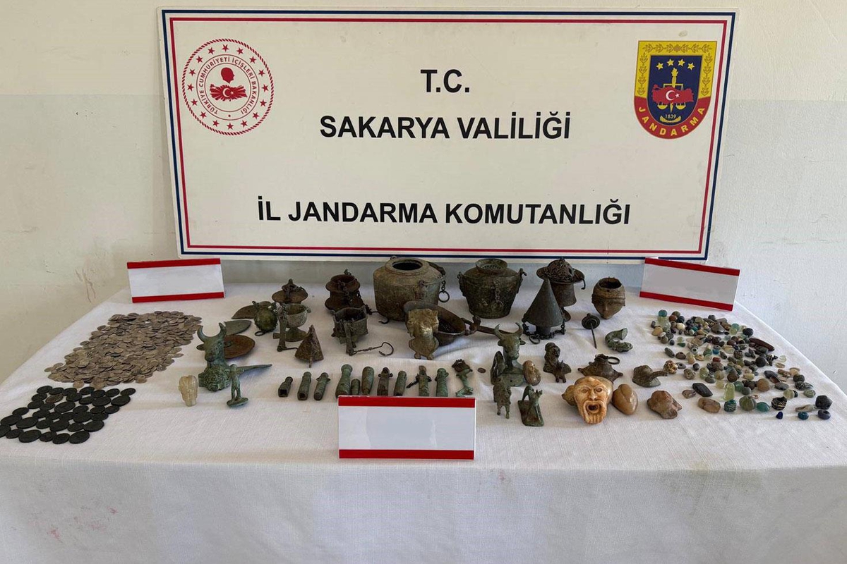 Evini kaçak müzeye dönüştüren şahıs yakalandı