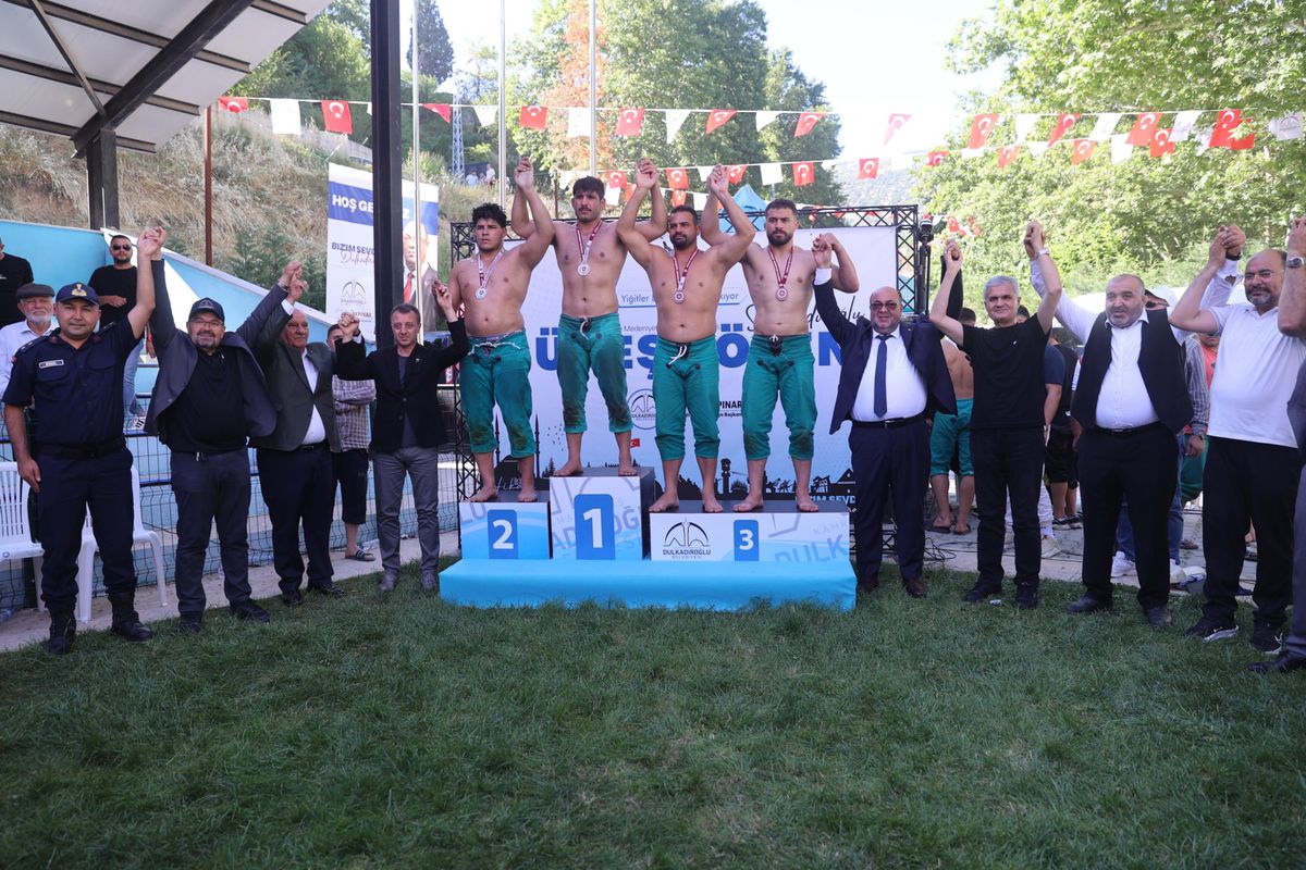 Kahramanmaraş'ta 454 pehlivan er meydanında mücadele etti