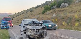 Kahramanmaraş'ta iki otomobil çarpıştı: 2 ağır yaralı