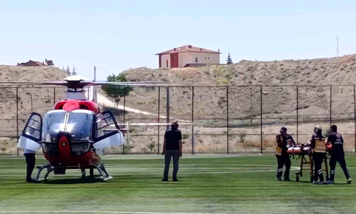 Kalp krizi geçiren hasta hava ambulansıyla Malatya'ya sevk edildi