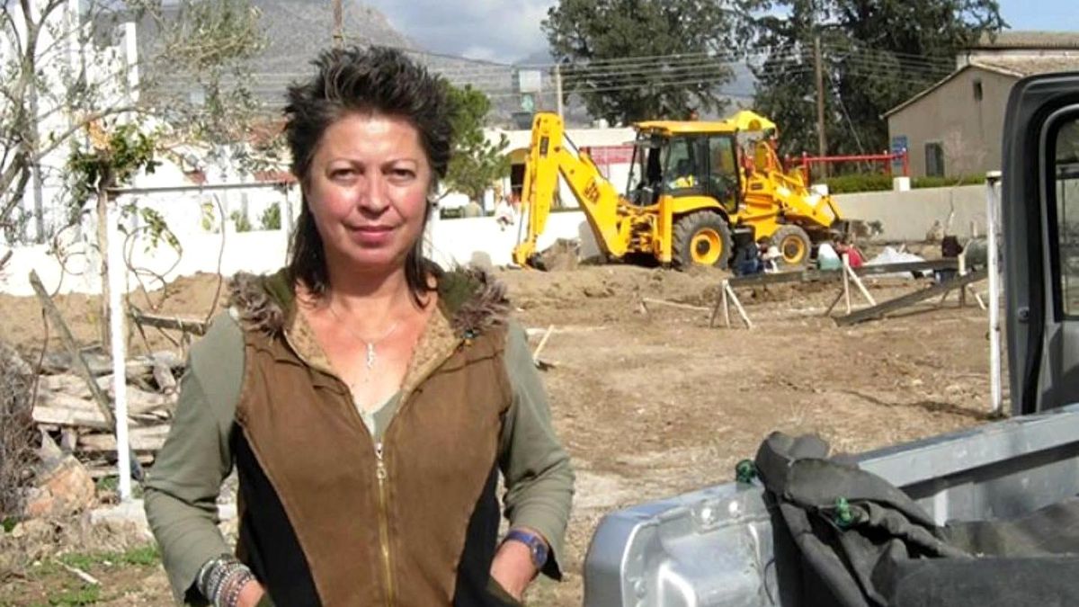 Kıbrıslı Türk Gazeteci ve Barış Aktivisti Sevgül Uludağ 67 Yaşında Hayatını Kaybetti