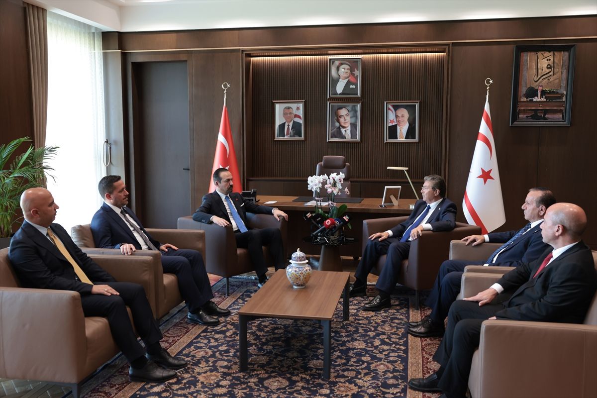KKTC Cumhurbaşkanı Erhürman, AK Parti Genel Başkan Yardımcısı Zorlu'yu kabul etti