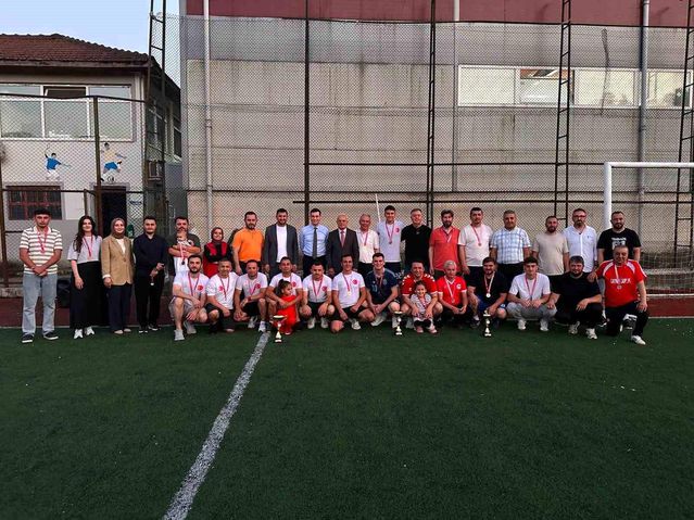Kurumlar Arası Voleybol Turnuvası Büyük Heyecana Sahne Oldu