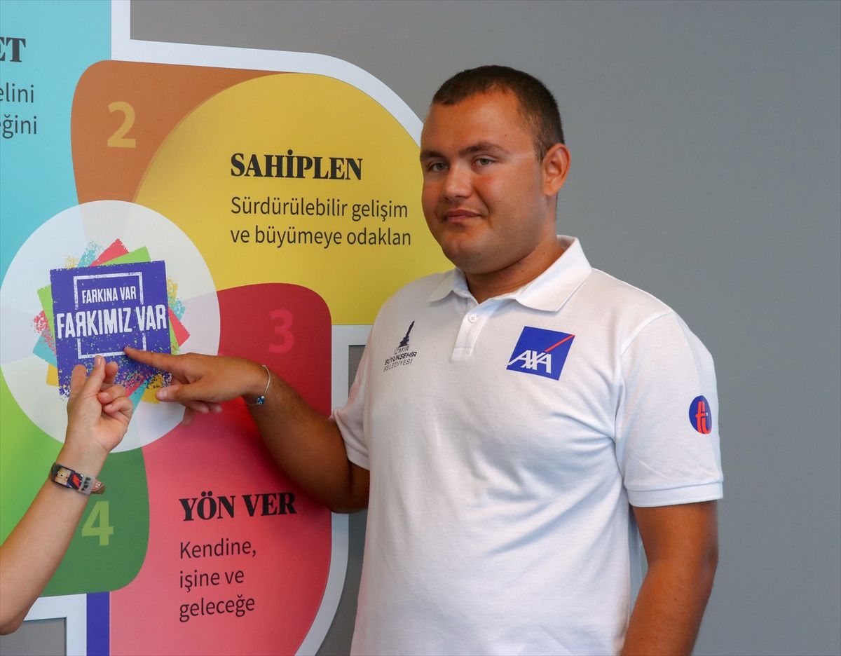 Kuzey Kanalı'nı yüzecek otizmli ultra maraton yüzücüsü Tuna'ya uğurlama töreni