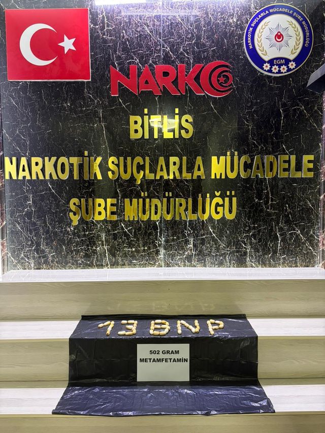 mide ve bagirsaklarindan yarim kilo uyusturuc 3 20000958 o