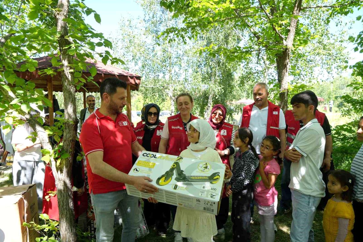 Palandöken Kızılay'dan örnek program