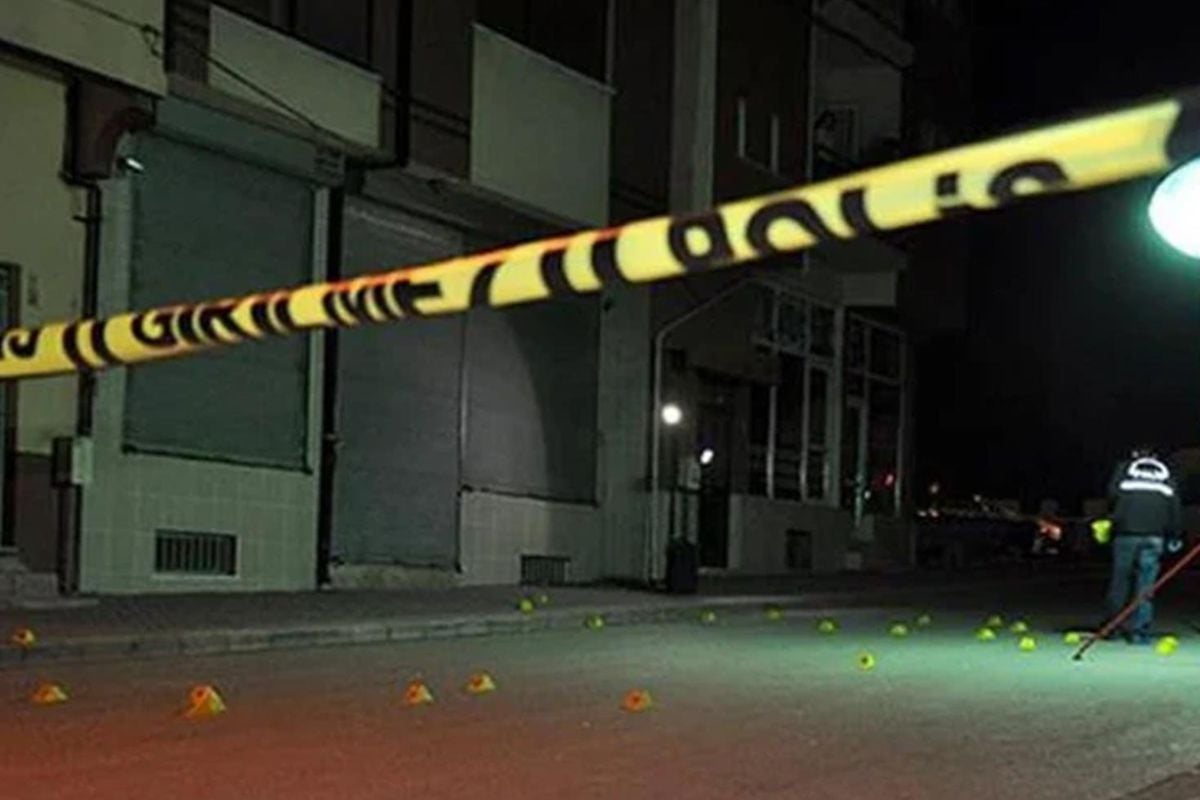 Pendik'te akrabalar arasında silahlı ve bıçaklı kavga: 12 yaralı