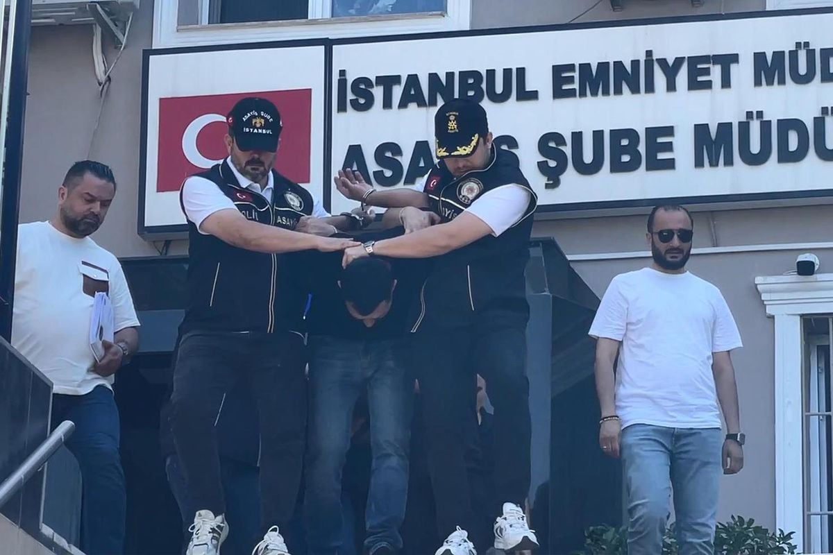 Postacı kılığıyla gelerek cinayeti işledi: Cinayetin arka planında intikam iddiası