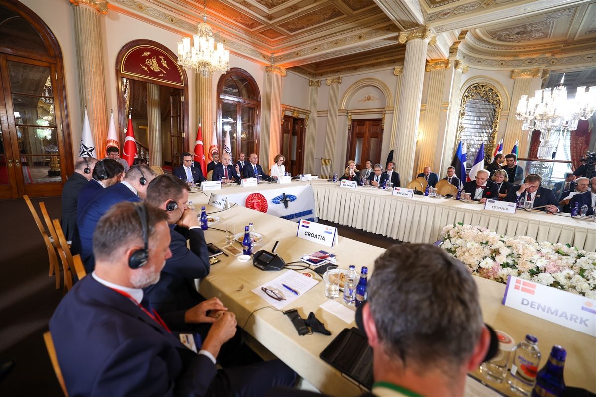 Kurtulmuş'tan NATO'ya ambargo tepkisi