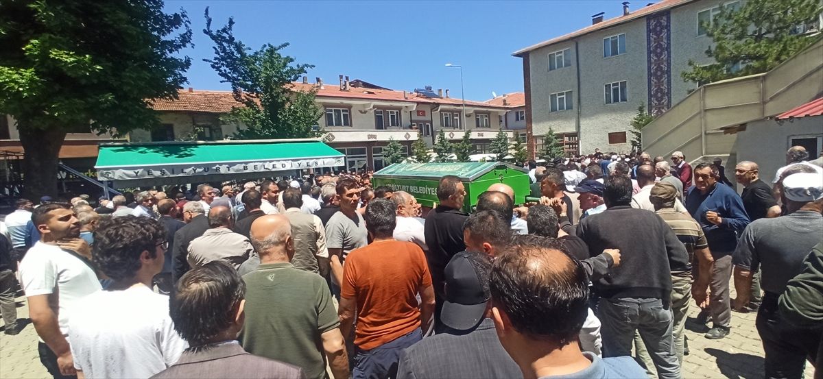 Tokat'ta cenaze dönüşü kaza: Veyis Aydoğan toprağa verildi