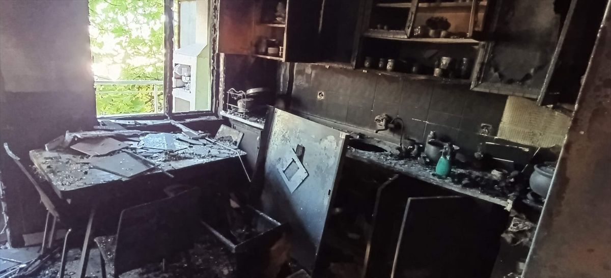 Yenişehir'de köy tankerinin zamanında müdahalesi yangının büyümesini engelledi