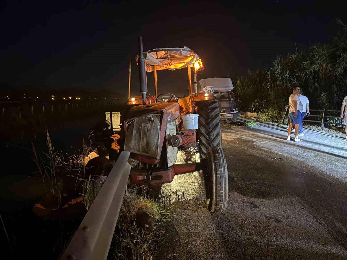 Antalya'da 3 aracın karıştığı zincirleme kaza: 1 yaralı