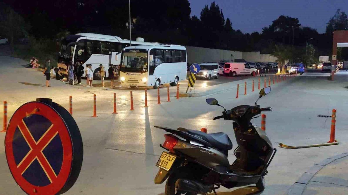 Antalya'da 52 yerli tatilcinin zehirlenme şüphesiyle hastaneye başvurduğu olayda rafting şirketinin sahibi tutuklandı
