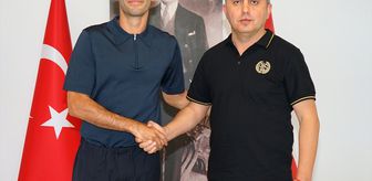 Antalyaspor, takım kaptanı Veysel Sarı'nın sözleşmesini 1 yıl uzattı