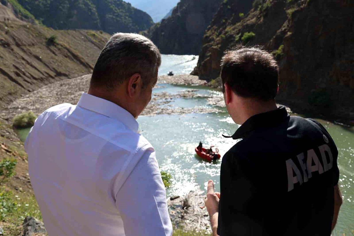 Artvin'de kayıp babayı arama çalışmaları 16'ıncı gününde sürüyor
