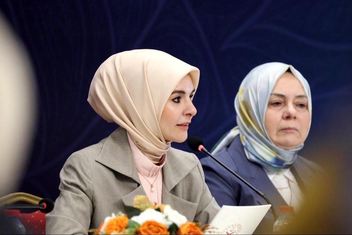 Aile ve Sosyal Hizmetler Bakanı Mahinur Özdemir Göktaş
