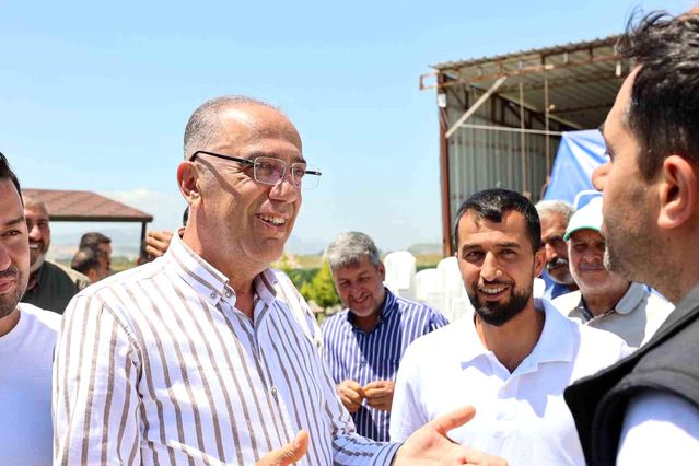 Başkan Yapar, Suvatlı Mahallesi’nde vatandaşlarla buluştu