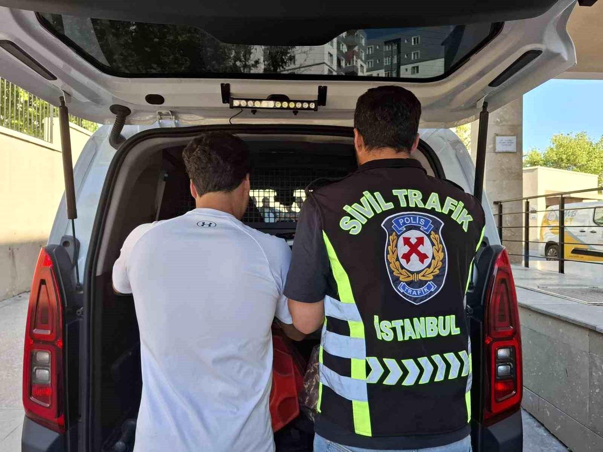 Beylikdüzü'nde aracı durdurup saldıran sürücüye 180 bin lira ceza: Ehliyetine el konuldu