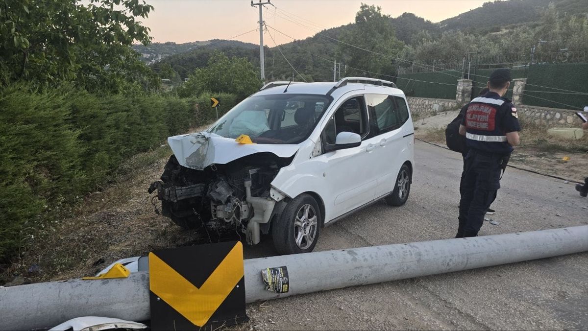 Bursa Mudanya'da kaza sonrası olay yeri inceleme çalışmaları