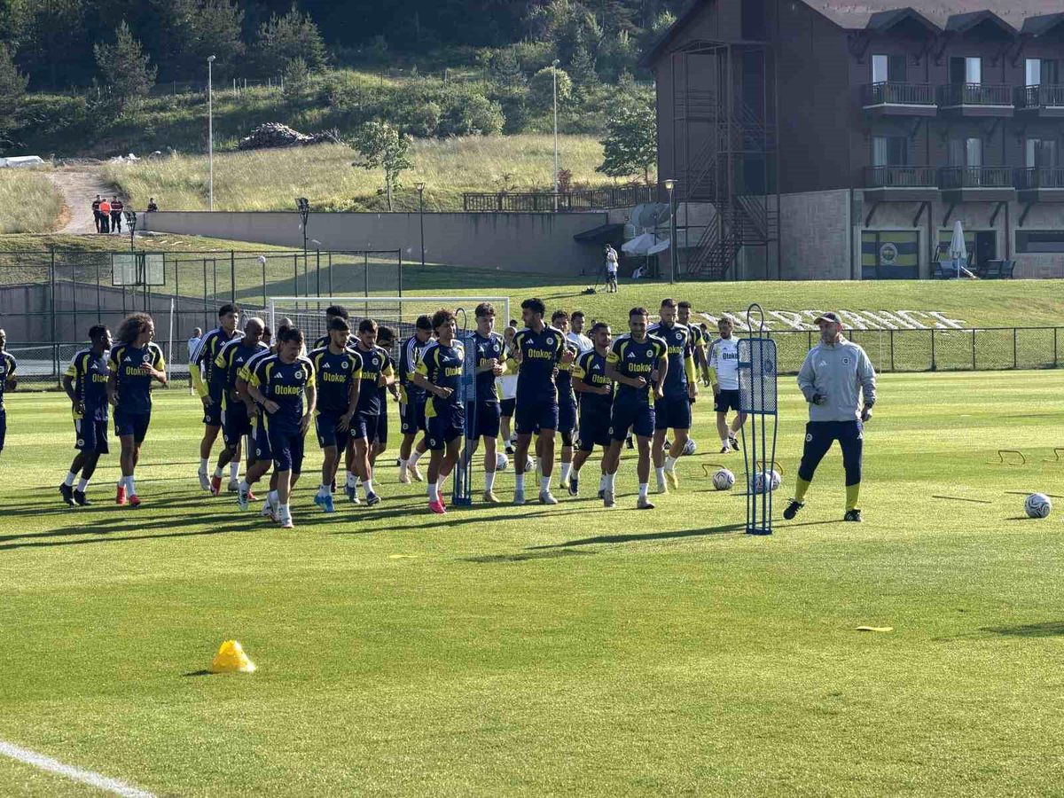 Fenerbahçe, Topuk Yaylası'nda Sezon Hazırlıklarını Sürdürdü