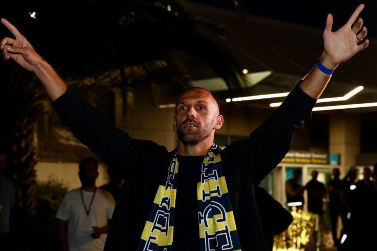 Fenerbahçe'de Vedat Muriqi'nin ardından bir yıldız daha MR'a girdi