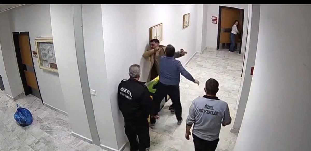 Hastane müdürünün darbettiği personel konuştu