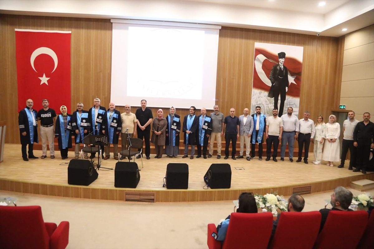 Kayseri Üniversitesi Develi İlahiyat Fakültesi mezuniyet töreni