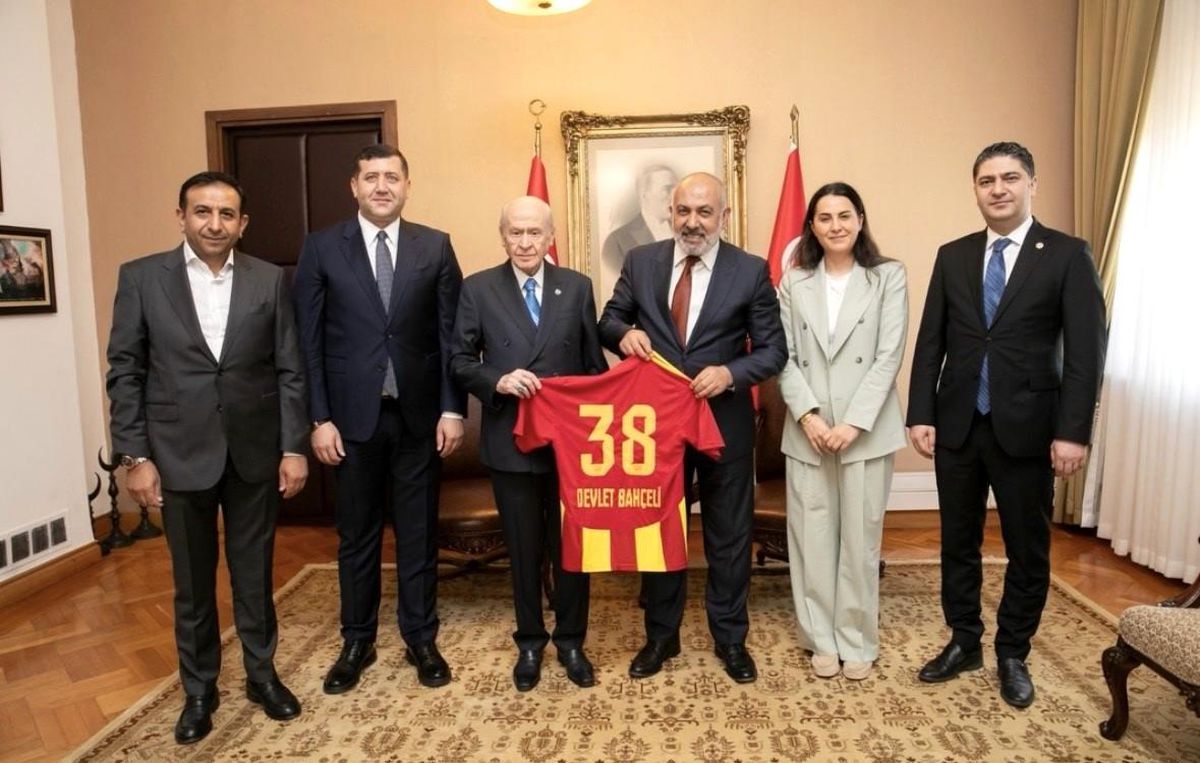 Kayserispor heyetinden MHP Genel Başkanı Bahçeli'ye ziyaret