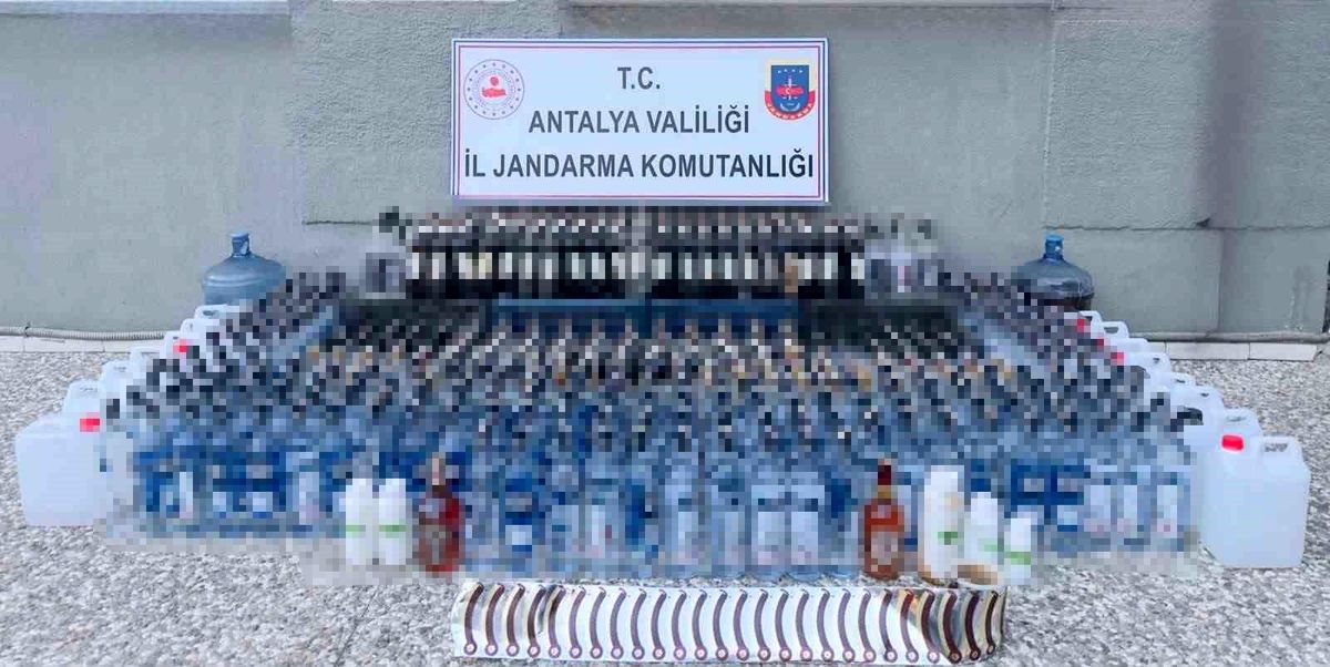 Manavgat'ta kaçak alkol operasyonu: Yüzlerce litre ele geçirildi