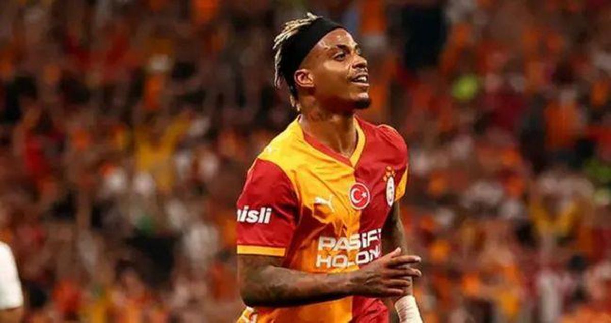 Mario Lemina Galatasaray formasıyla sahada