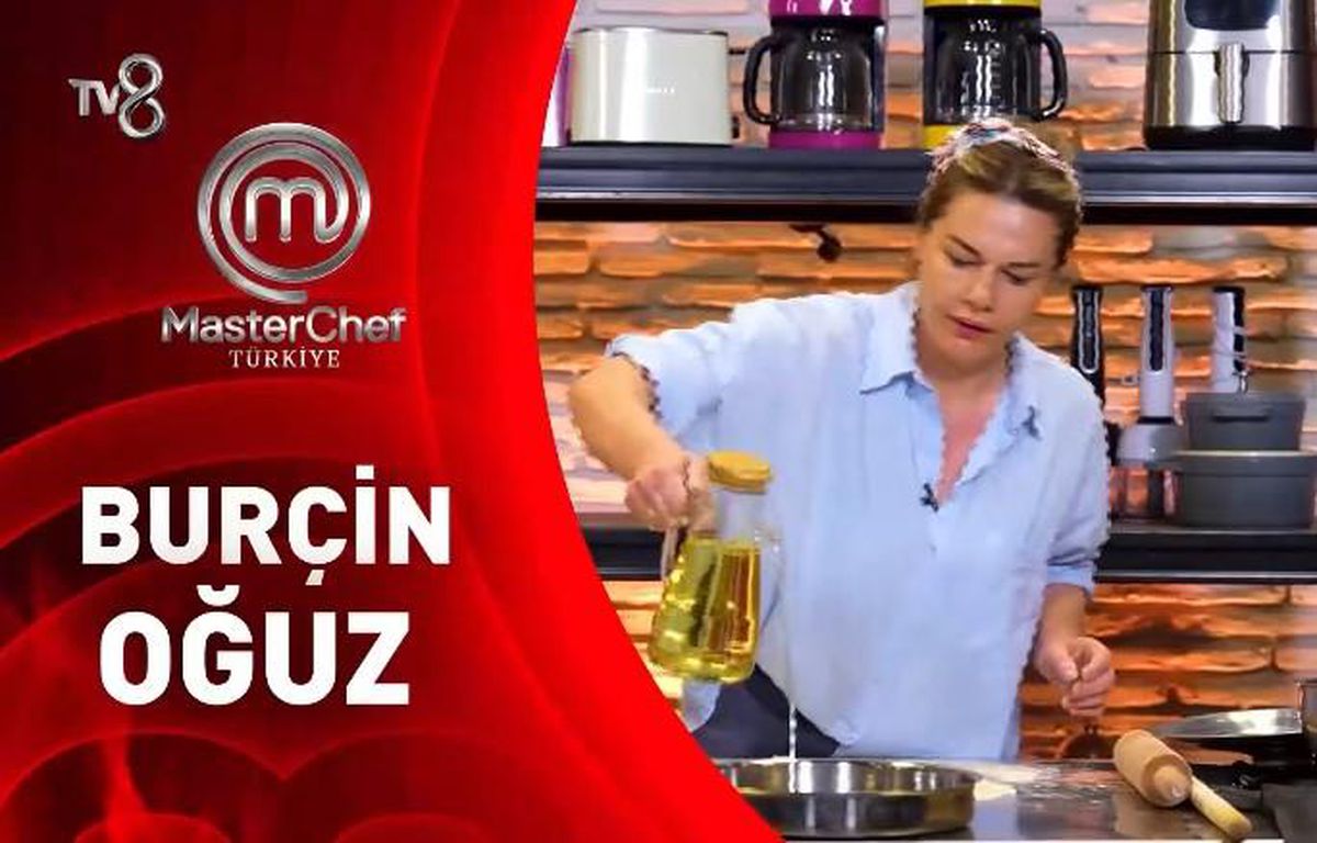 MasterChef Türkiye 2026 yarışmacısı Burçin Oğuz'un stüdyoda çekilmiş fotoğrafı.