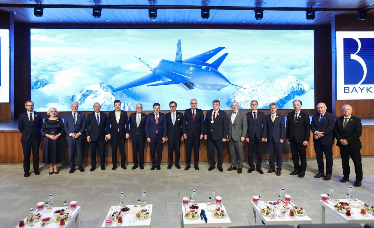 NATO Parlamenter Zirvesi'ne katılan meclis başkanları Baykar Milli Teknoloji Merkezi'ni ziyaret etti