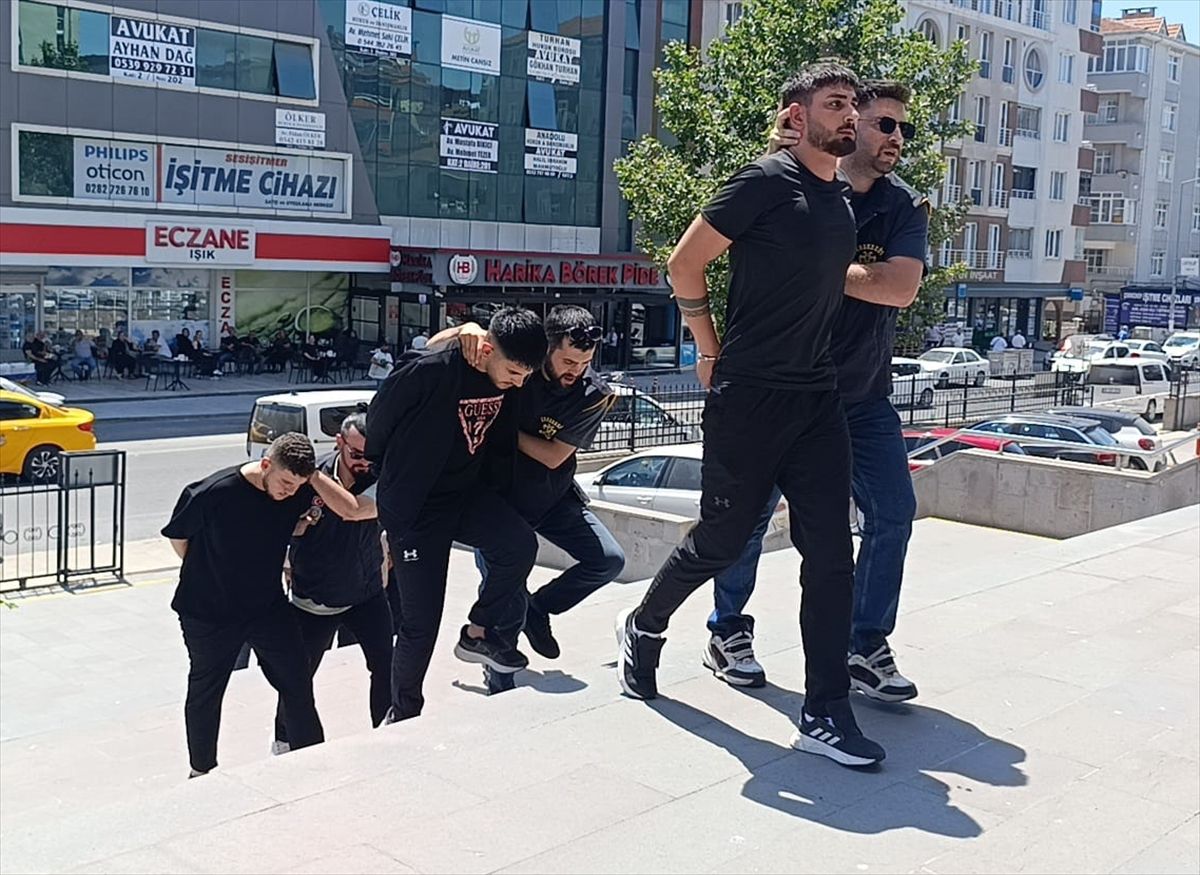 Tekirdağ'da nişanda çıkan silahlı kavgaya ilişkin 3 şüpheli tutuklandı