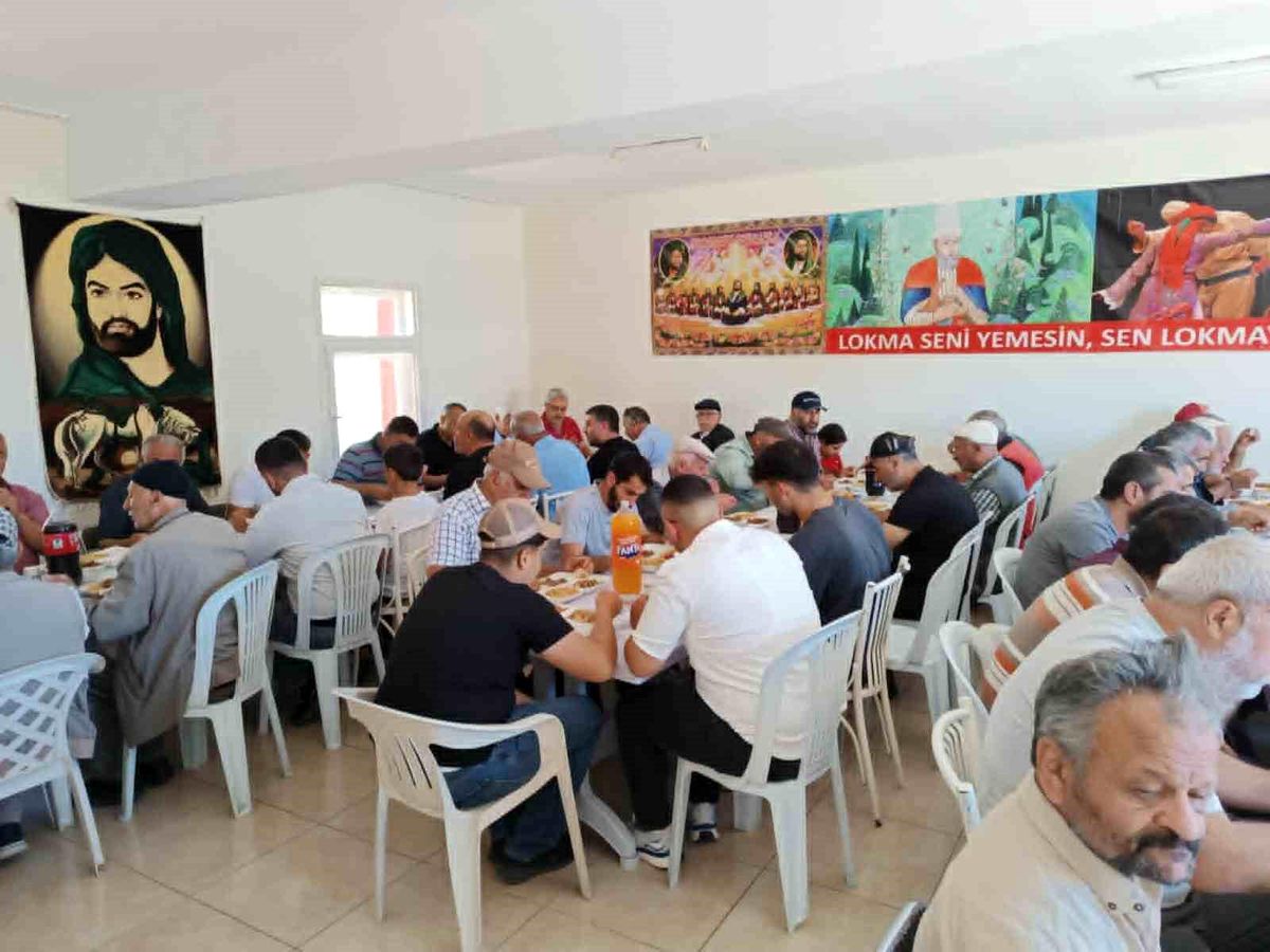 Tercan'da aşure kazanında kardeşlik kaynadı